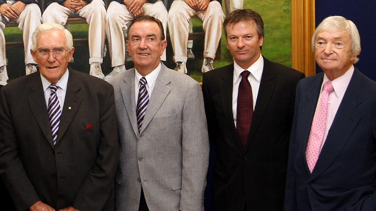 Aussie cricket legend Bob Simpson dead at age 89