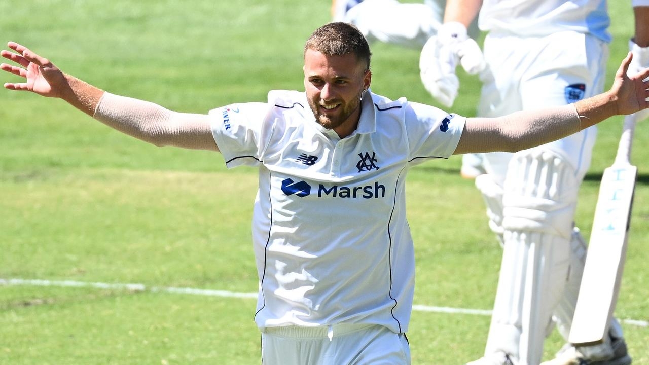 Cricket: Victorian seamer Fergus O'Neill on his brilliant form and baggy green aspiration