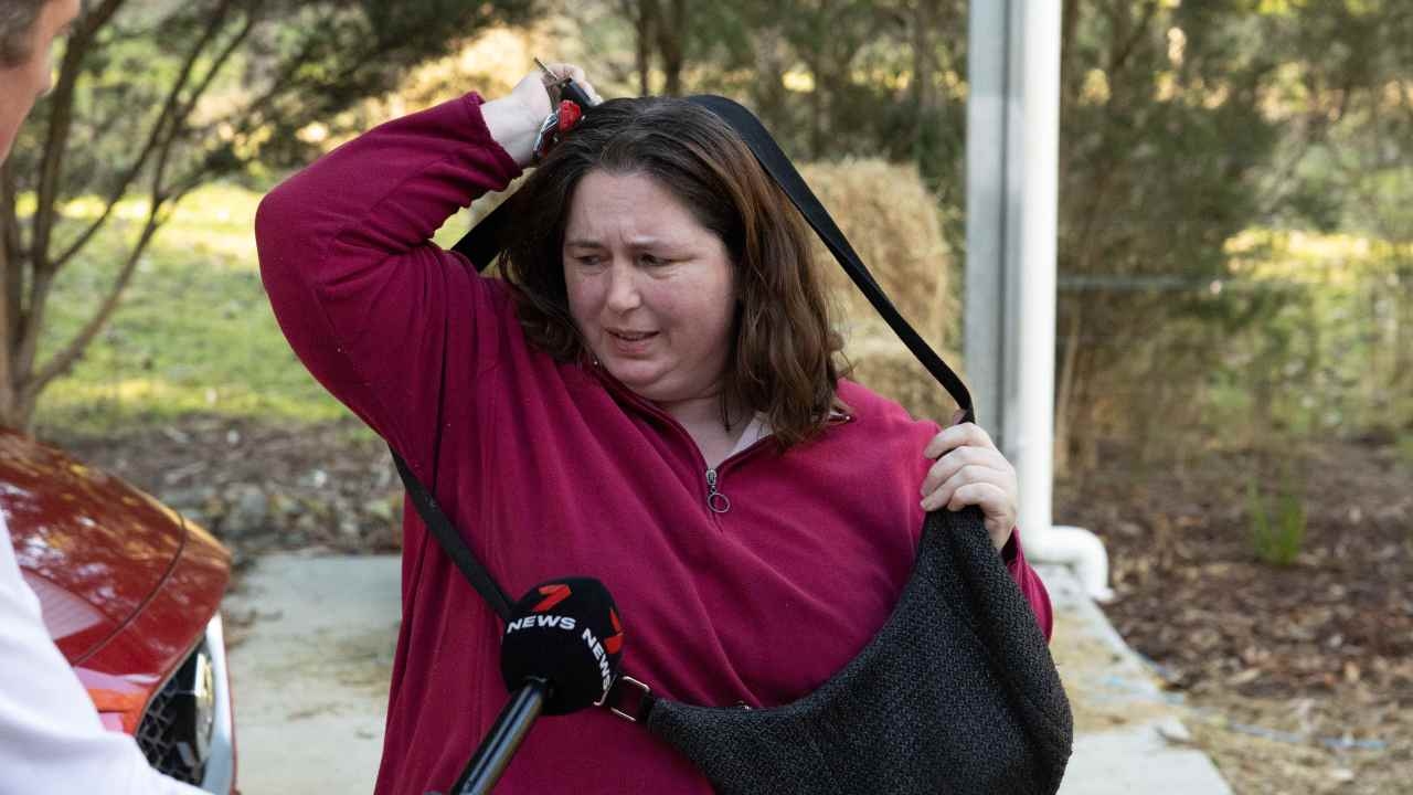 'Ultra weird': Erin Patterson rarely saw mother while ex-husband visited with their two kids as texts reveal killer's dysfunctional family relationship