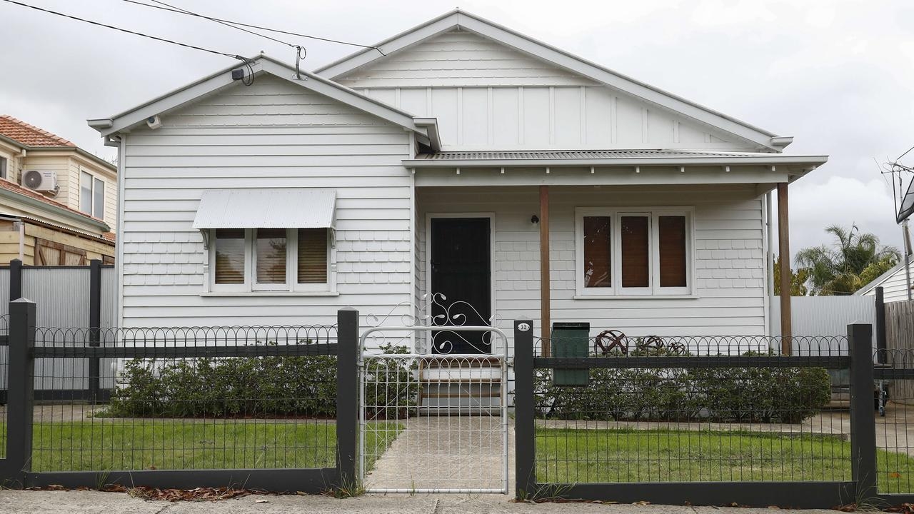 Federal election 2025: What Labor, Coalition are offering on housing