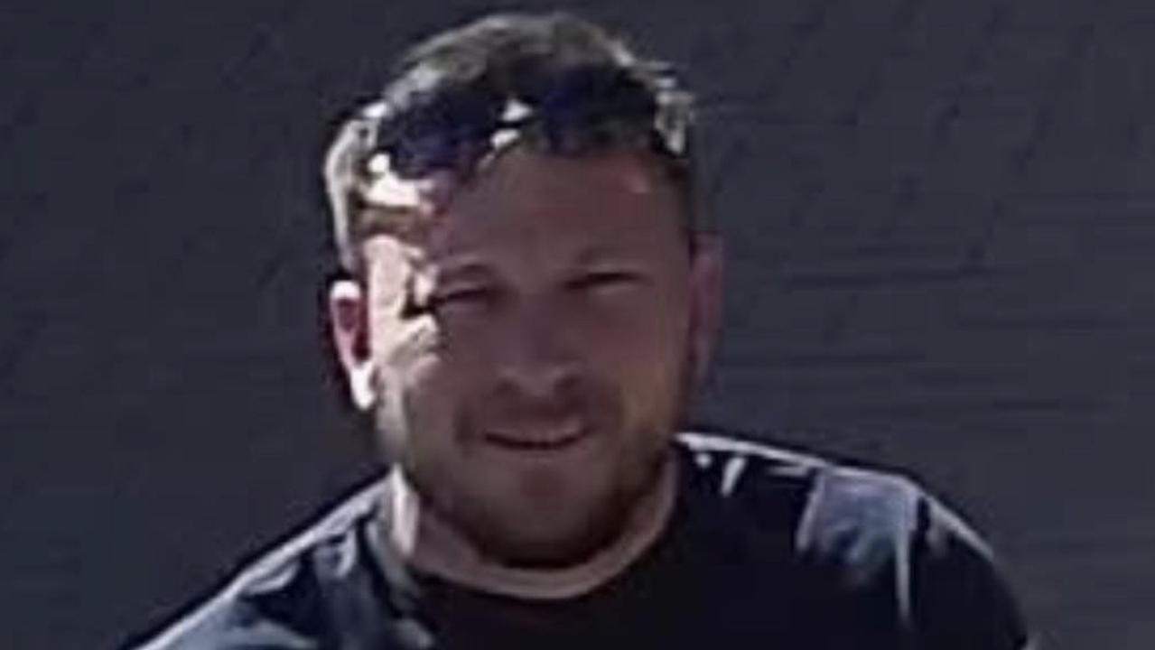 Perth tradie charged with stealing and fraud after he allegedly took deposits from victims then never showed up for work