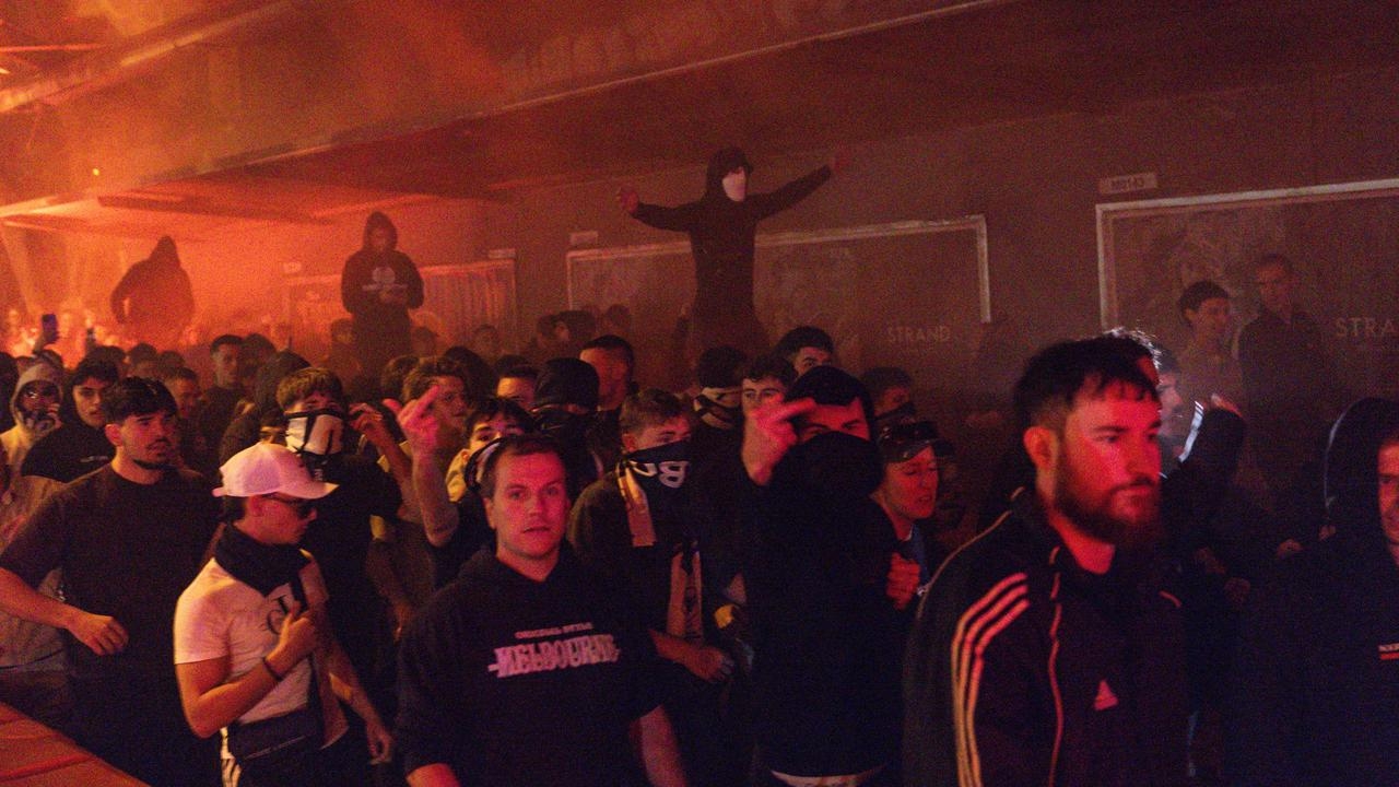 Anarchy unfolds on Melbourne streets ahead of A-League Grand Final