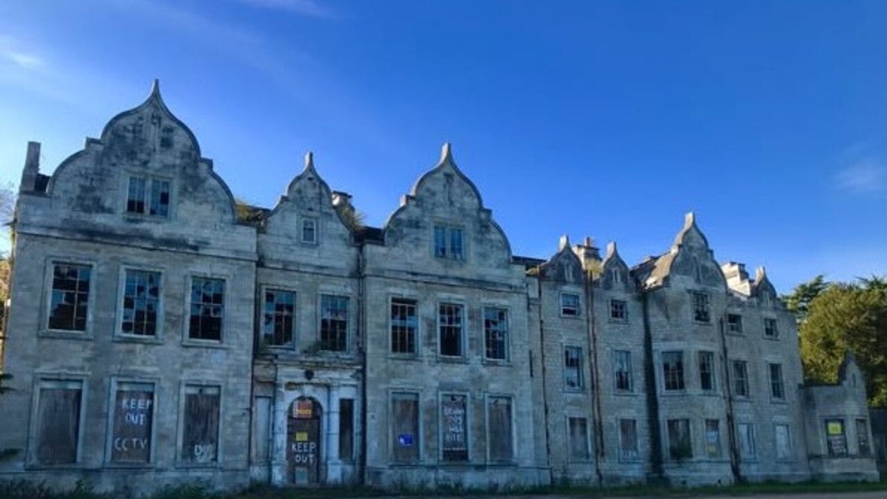 Inside creepy 400-year-old estate left abandoned, rots for decades