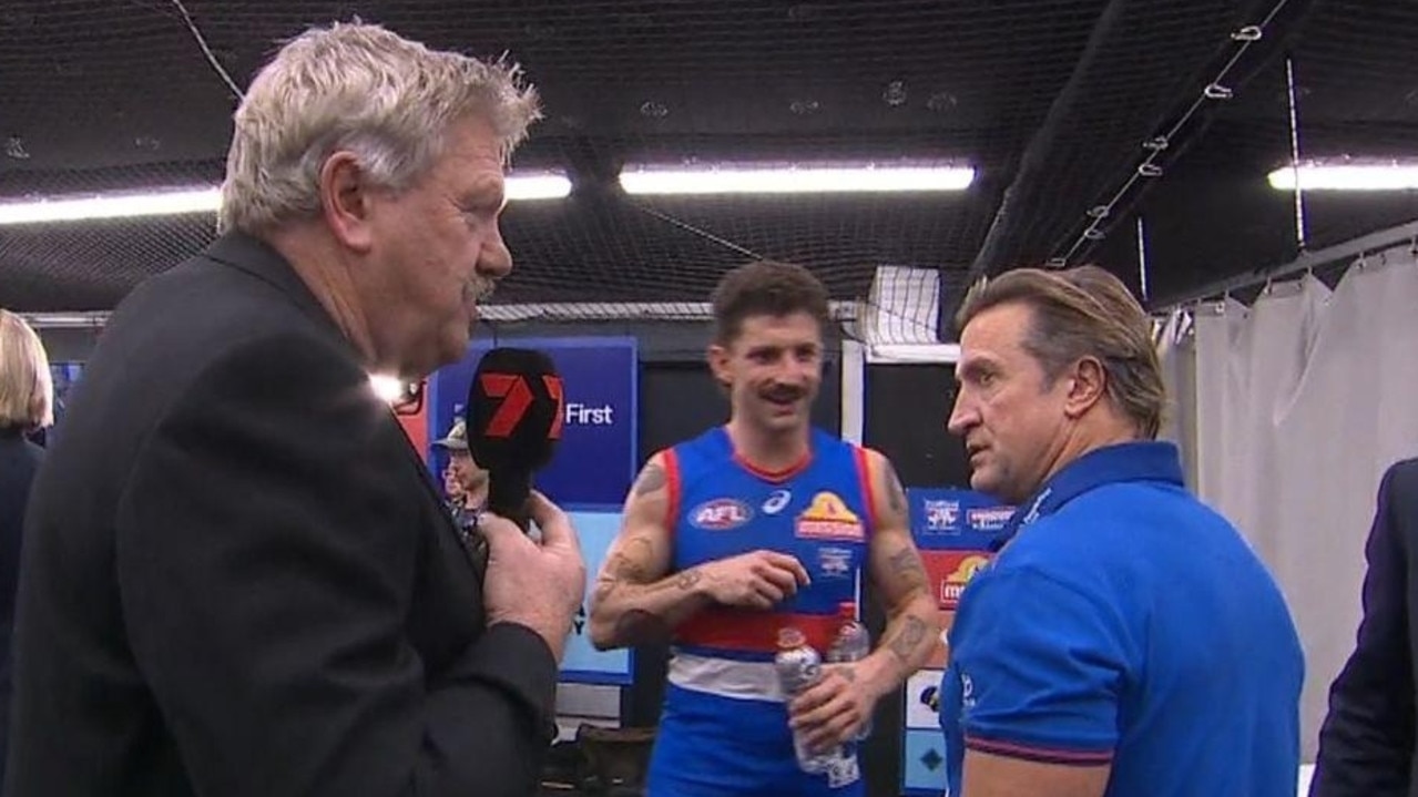 AFL urged to take action after Luke Beveridge's Channel 7 snub