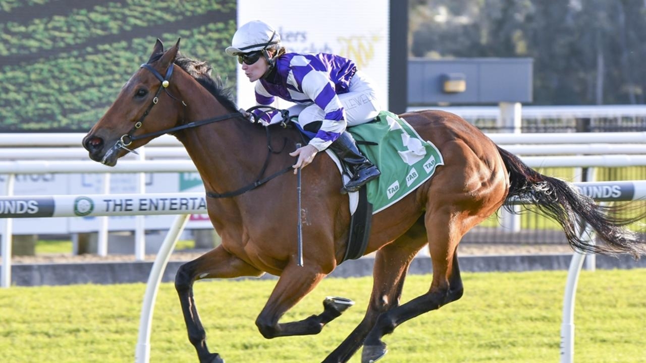Warwick Farm preview: Nathan Doyle keeps faith in apprentice jockey Shannen Llewellyn after impressive win on Aroha Stone