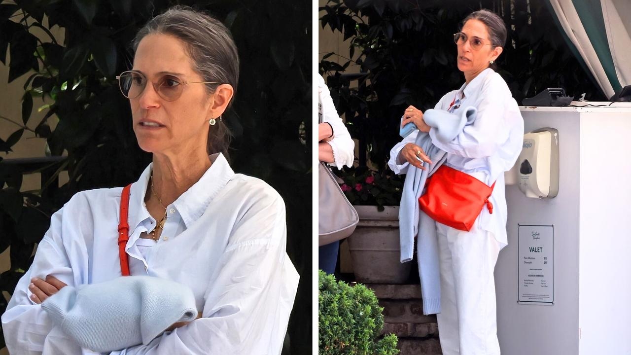 Hollywood's richest actress Jami Gertz spotted looking unrecognisable