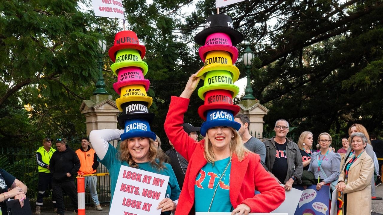 ‘Keep your children home from school': Queensland teachers prepare to strike for first time in 16 years