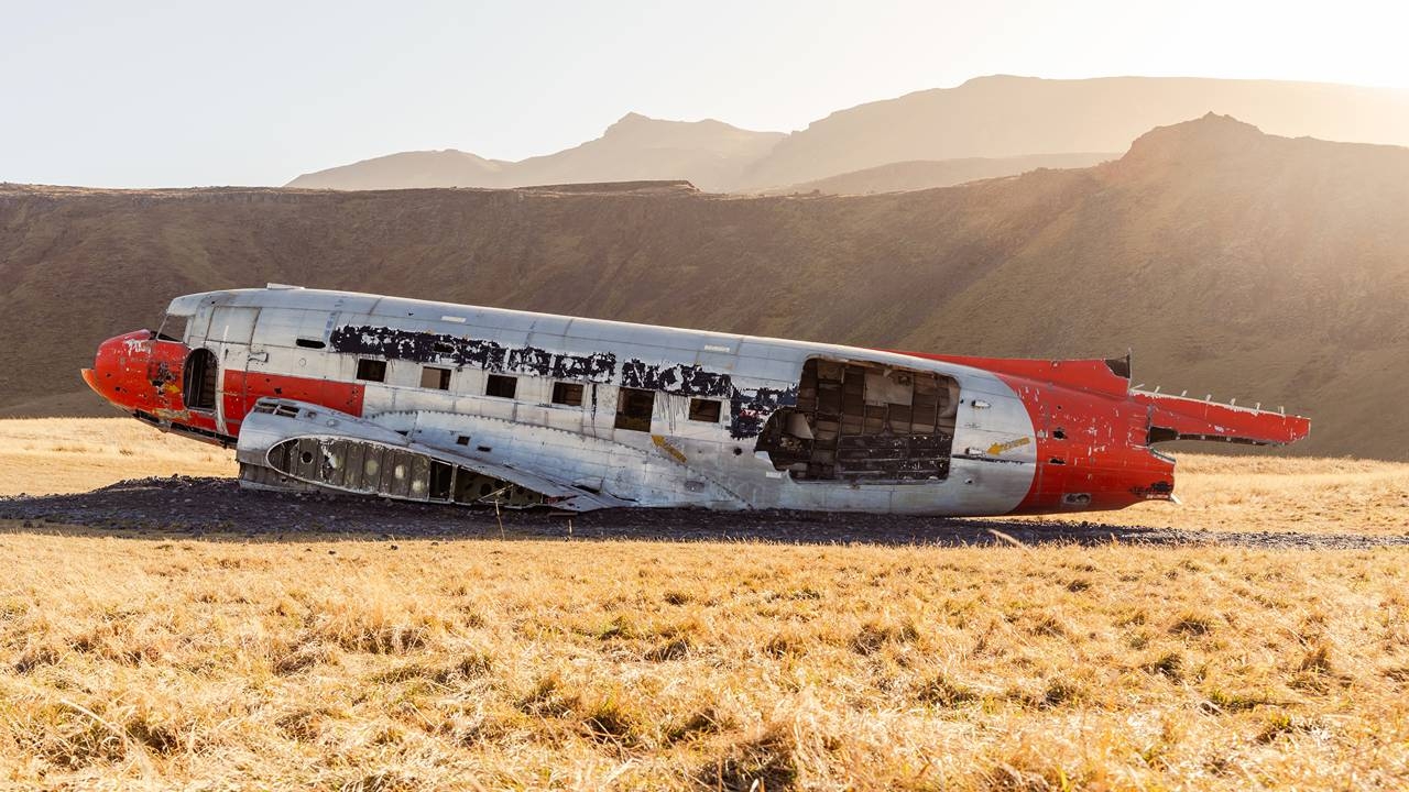Criterion: As the travel sector loses altitude, acquirers fly in for the kill