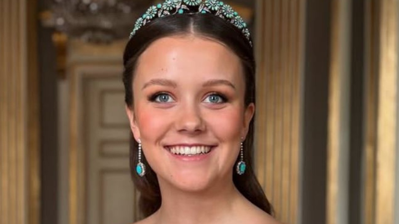Bizarre detail in new royal portrait of Queen Mary's daughter Princess Isabella