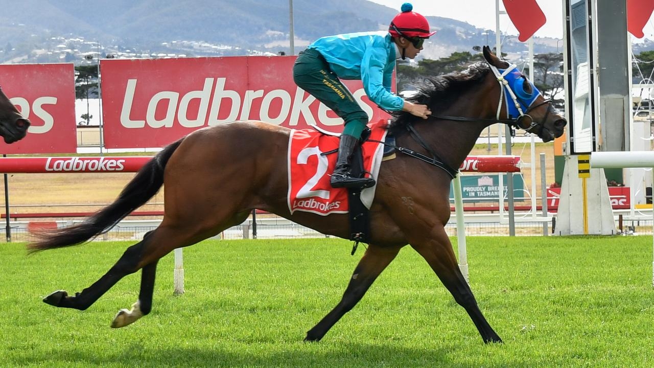 Tasmanian apprentice Jackson Radley set to move to Lindsay Park with the backing of riding great Damien Oliver
