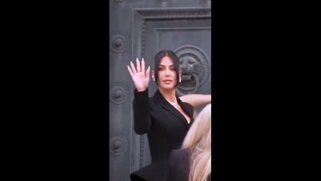 Kim Kardashian: ‘I Thought I'd Be Raped and Shot'
