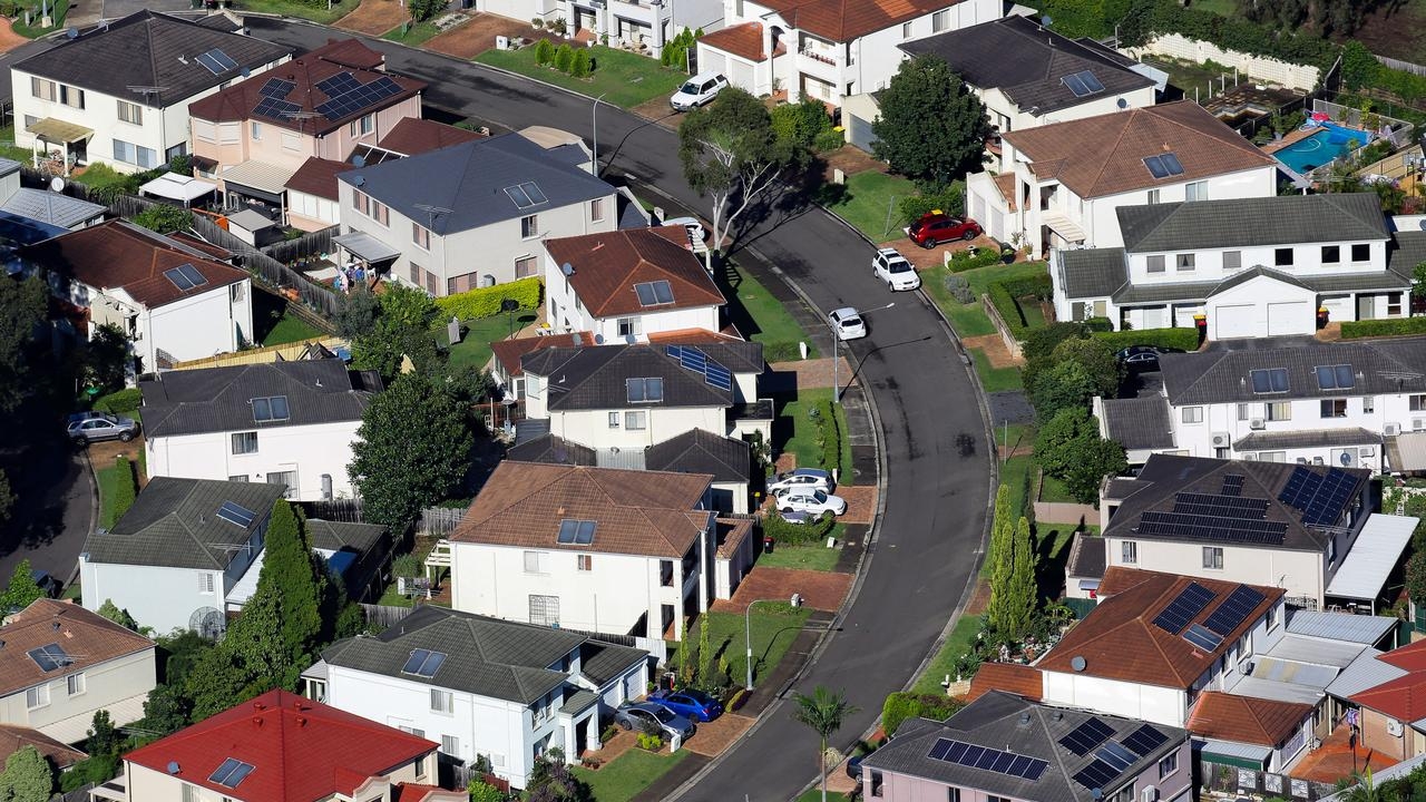 Australian rooftop solar output spikes 20 per cent, now accounts for 16 per cent of grid, new data reveals