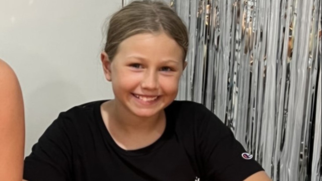 Cops launch public appeal to help find Bella Morley, 11, who disappeared two days ago from Wollongong, New South Wales