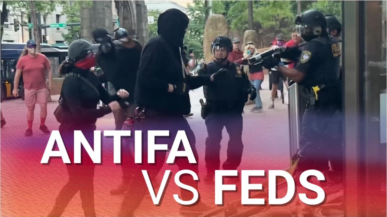 Masked anti-ICE rioters met with barrage of ‘rubber bullets' after attacking federal officers