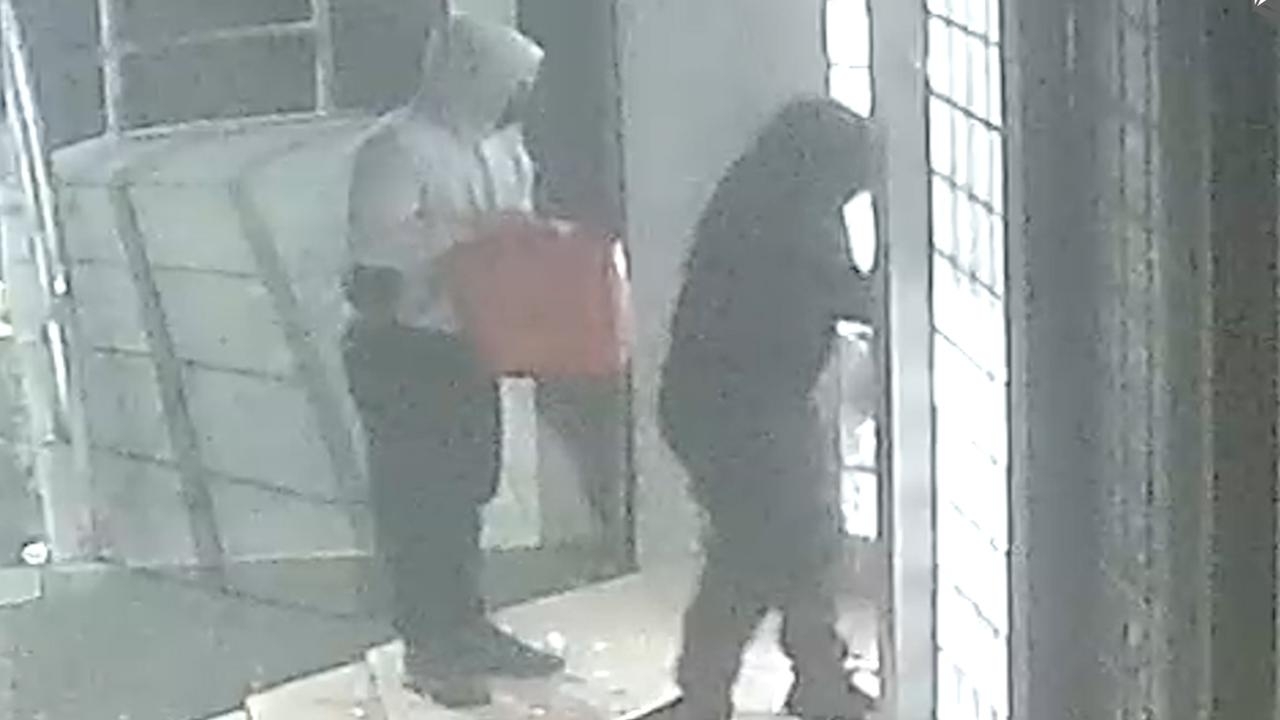 Dramatic CCTV footage shows synagogue arson in Melbourne