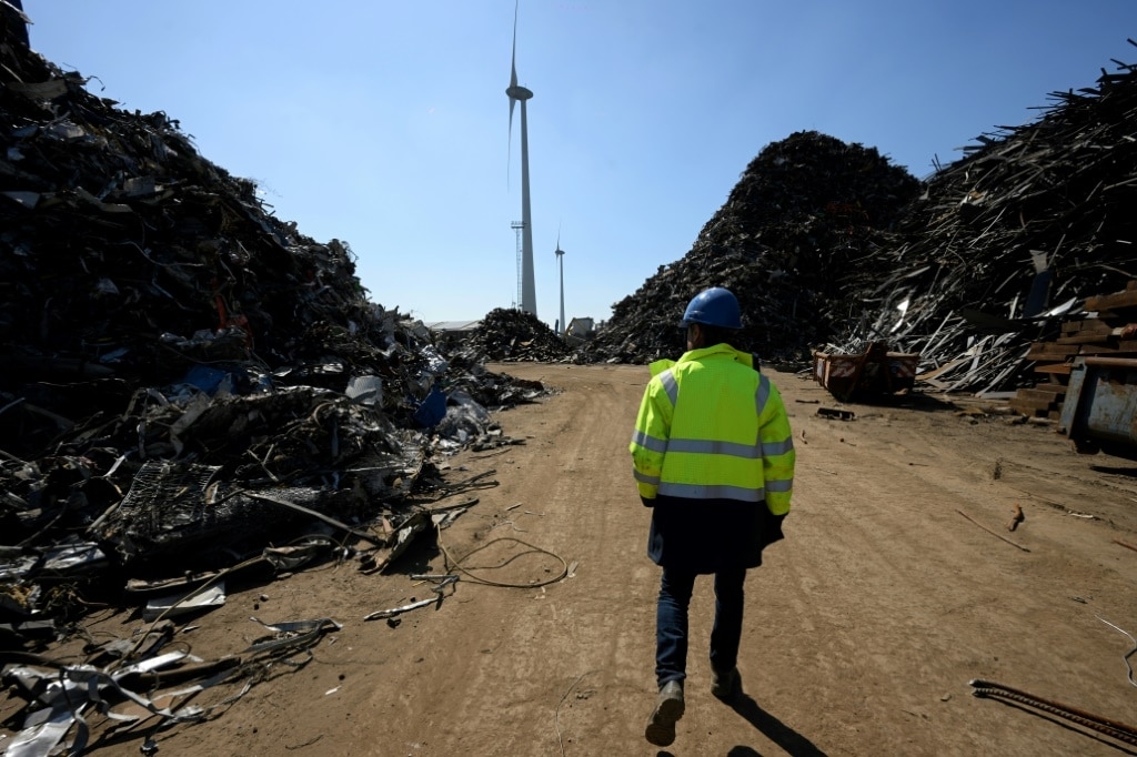 New rules may not change dirty and deadly ship recycling business