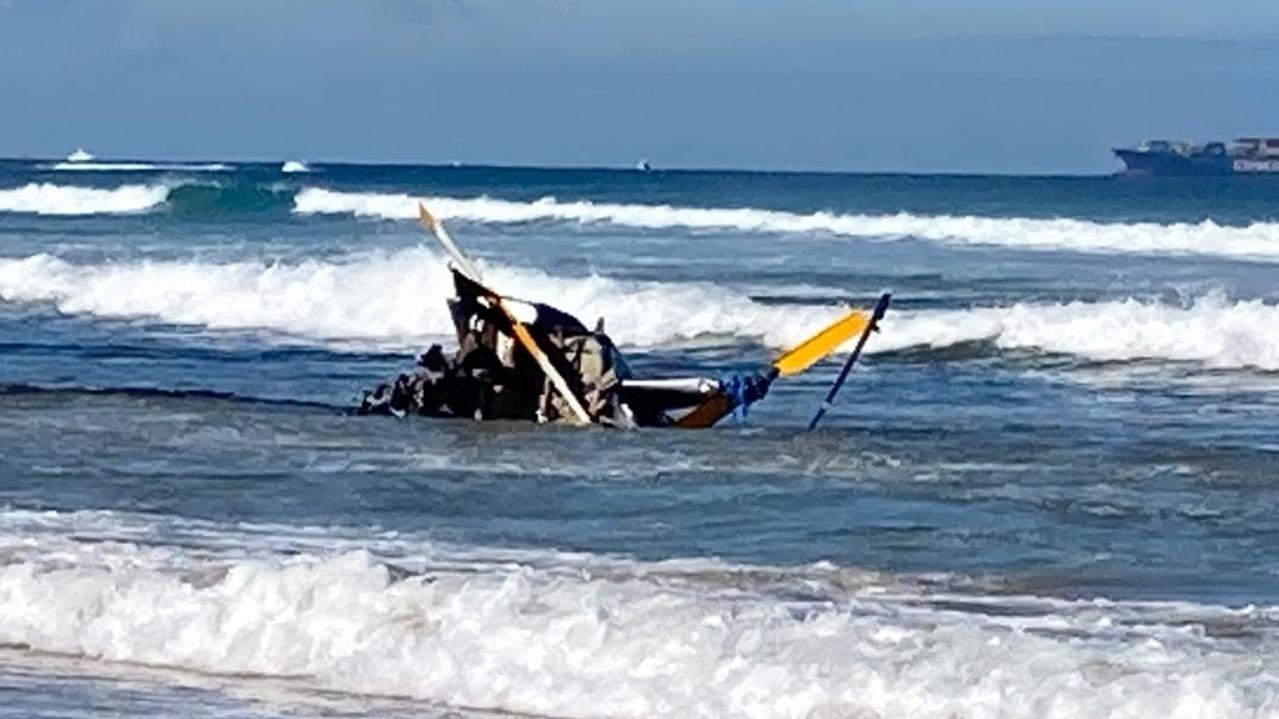 Hero jogger pulls female from helicopter wreckage near Point Lonsdale