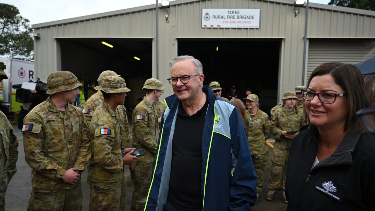 Anthony Albanese defends his response to NSW Mid North Coast flooding while on a visit to disaster hit Taree