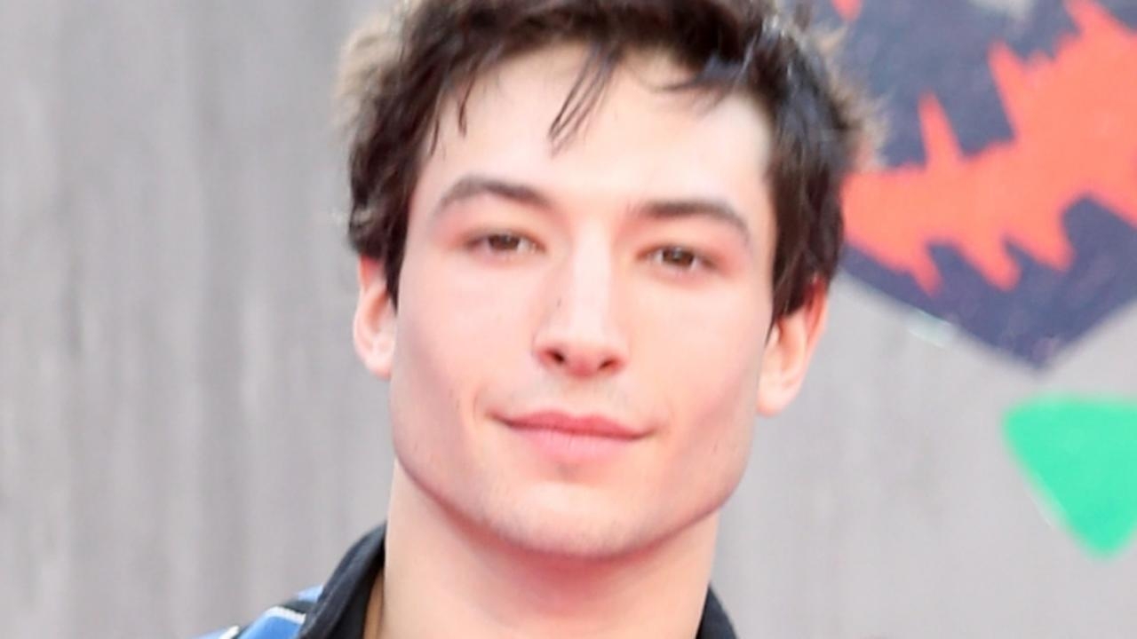 Scandal-plagued star looks unrecognisable in rare red carpet outing