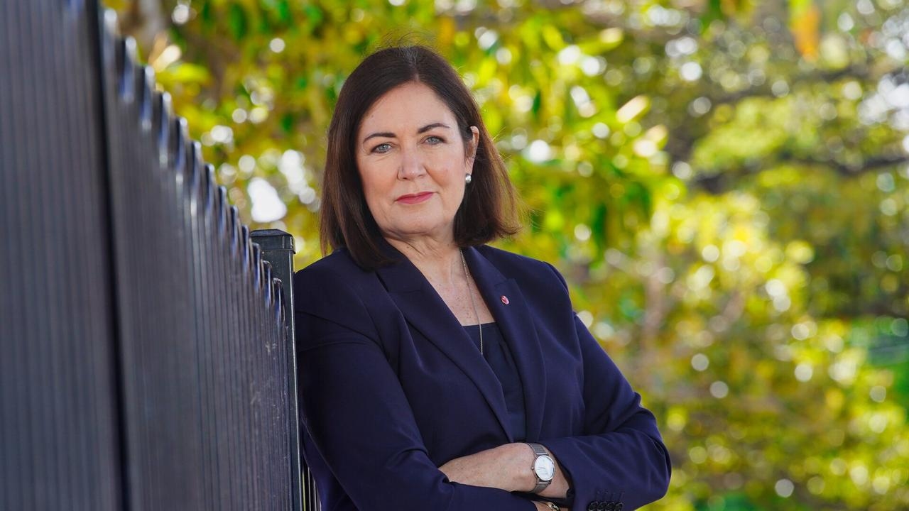 Liberal backbencher pushes for HECS changes