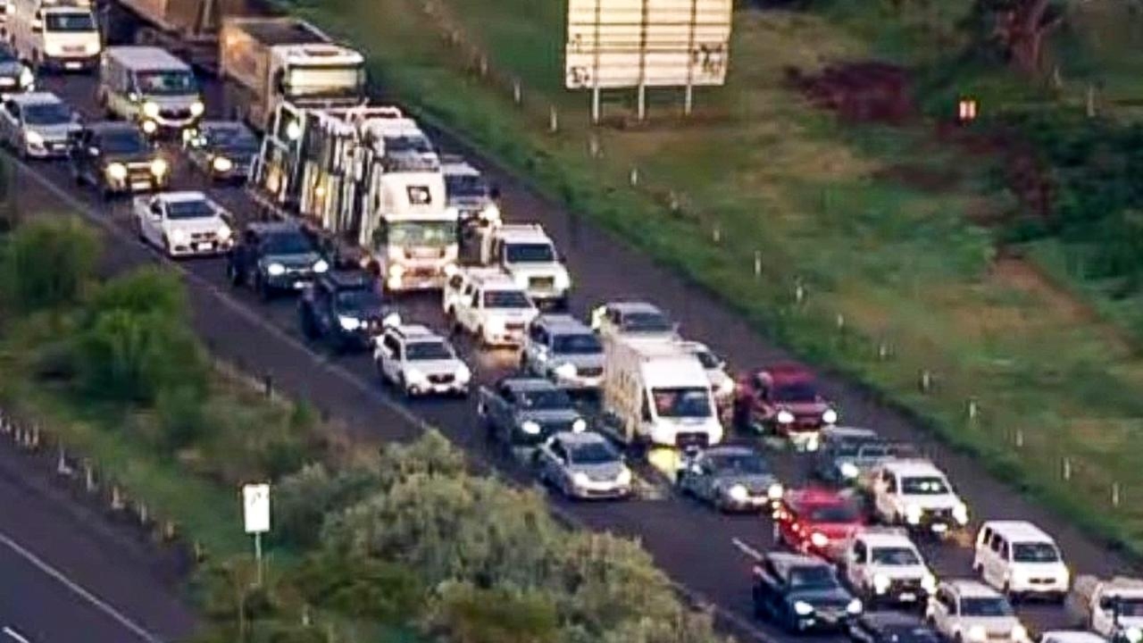 Massive delays on Princes Freeway following truck rollover