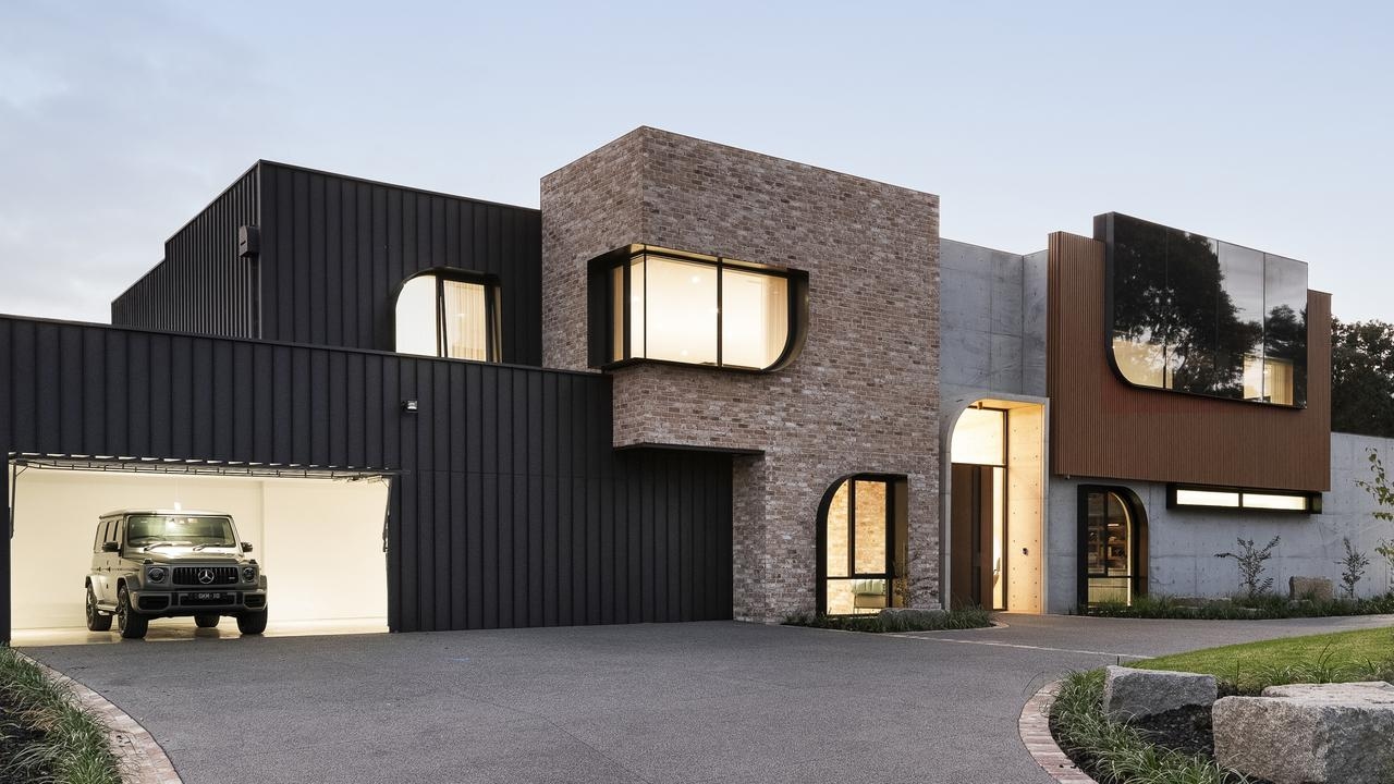 Plenty luxury home breaks suburb record