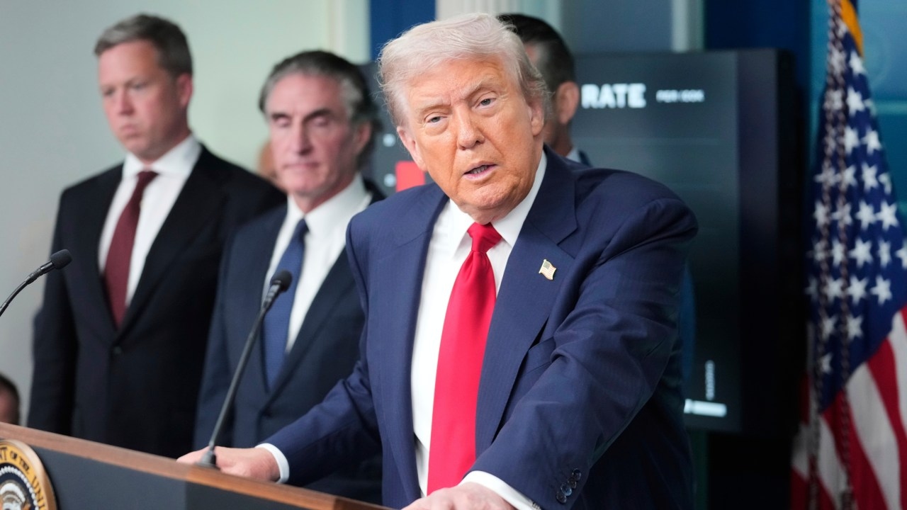 Trump warns of 'severe consequences' for Russia if Ukraine peace agreement not reached in meeting with Putin