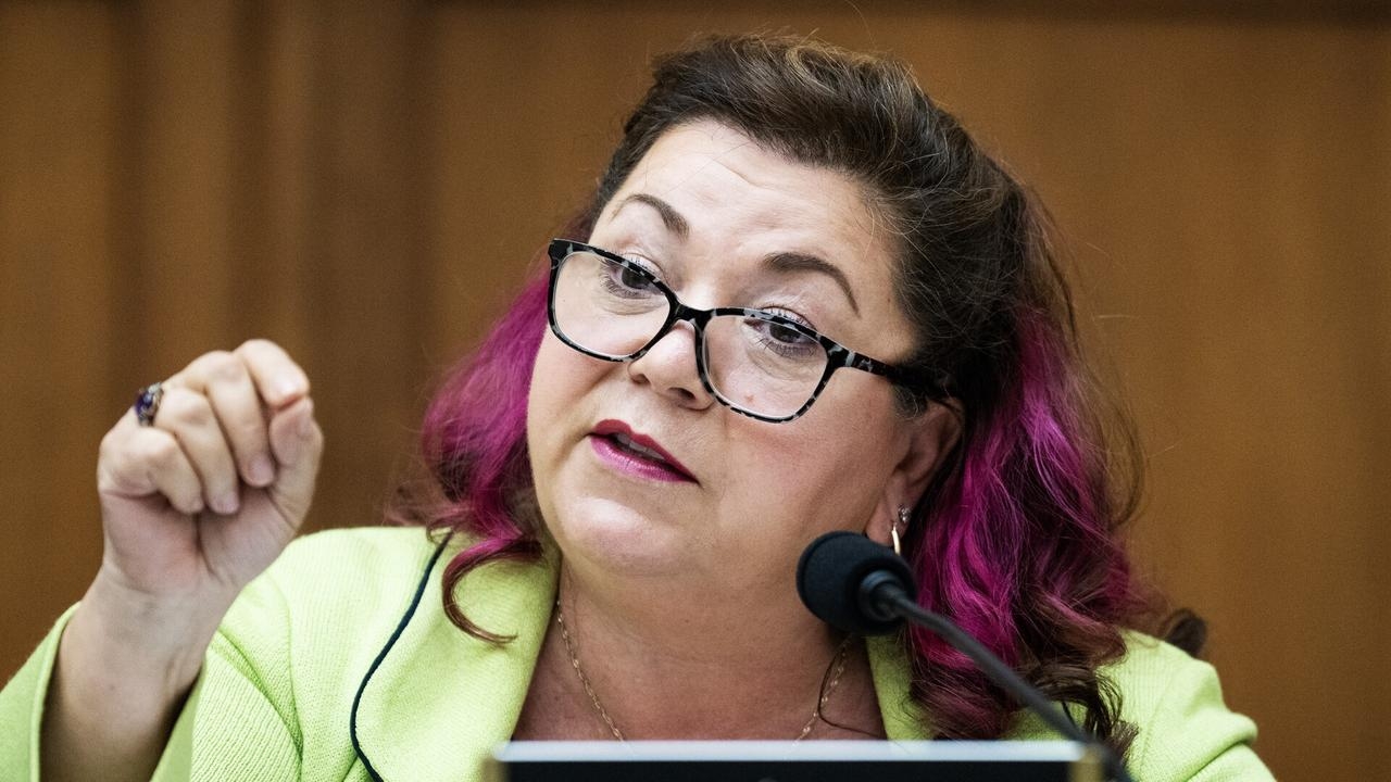 Democrat Linda Sanchez plays sexism card at congressional hearing