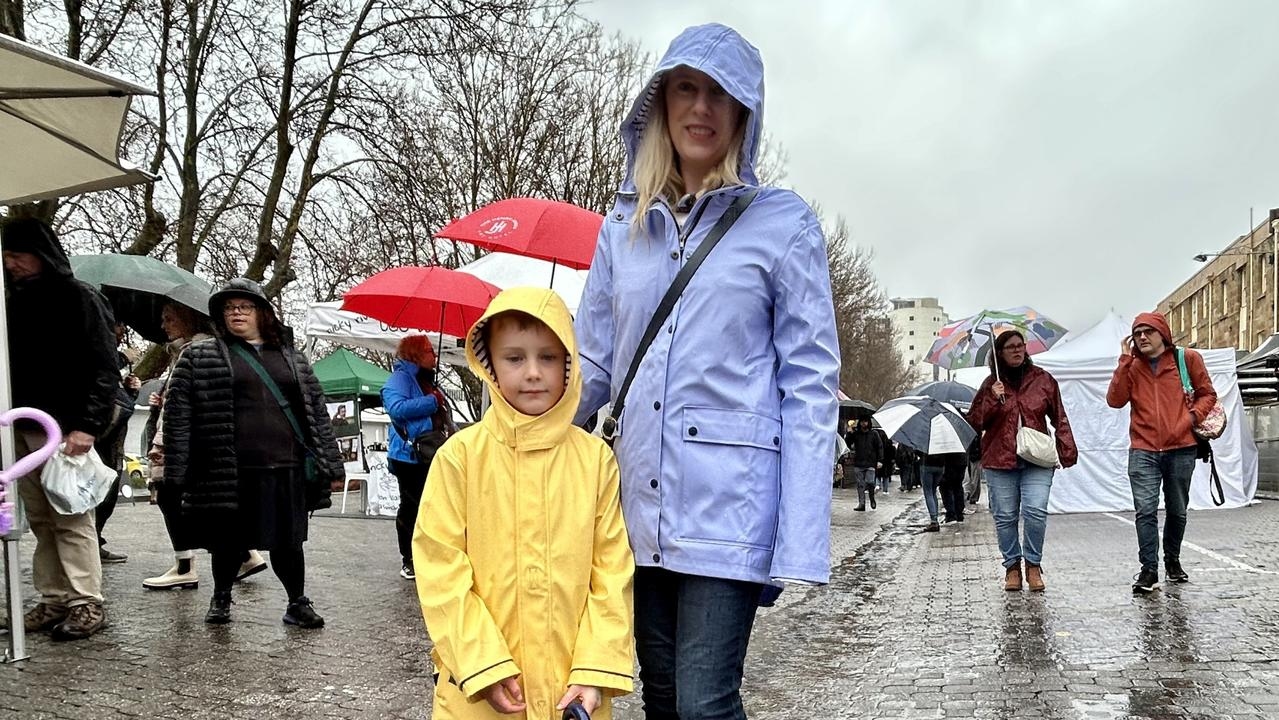 Wet weather to clear by Saturday evening but more showers ahead for Tassie