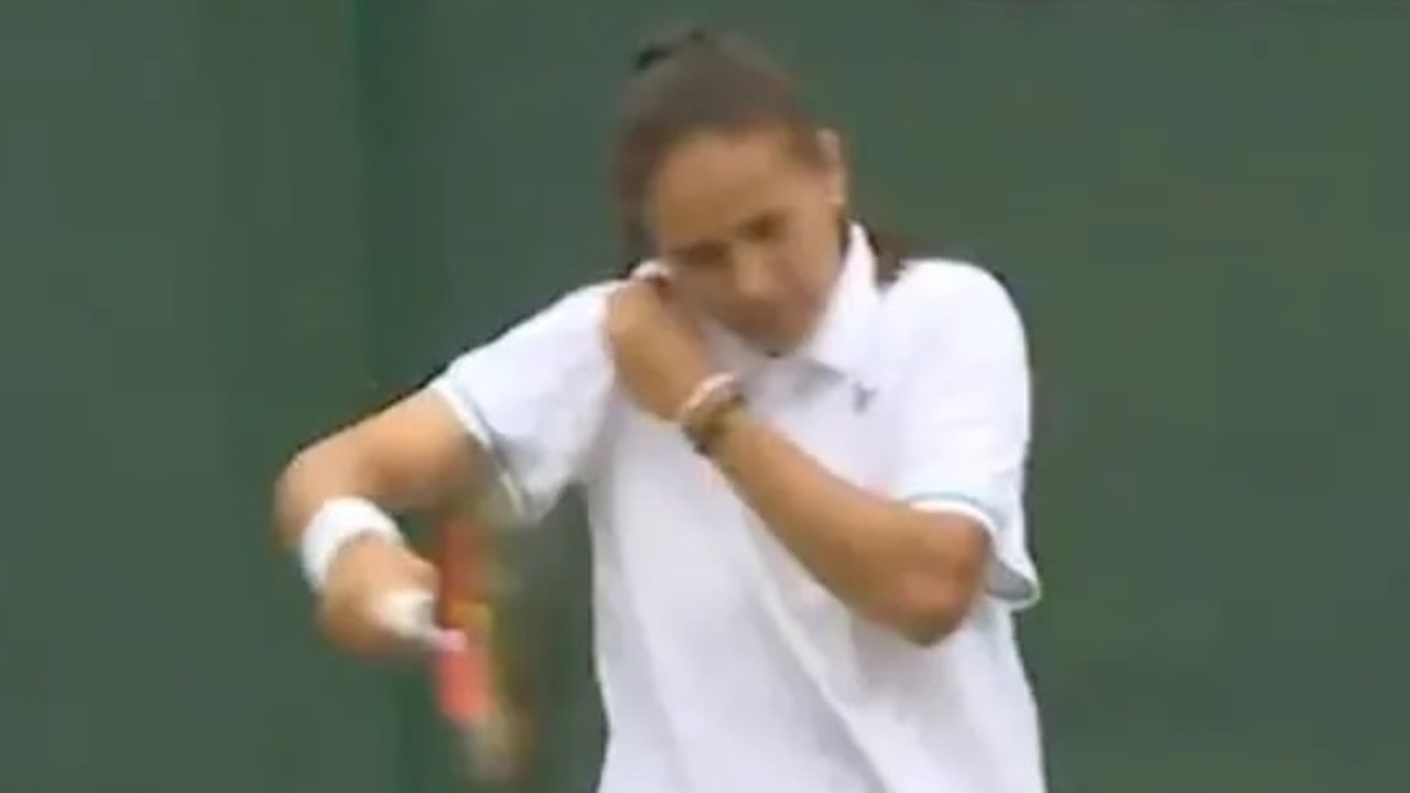 Wardrobe malfunction ruins Aussie's hopes at Wimbledon