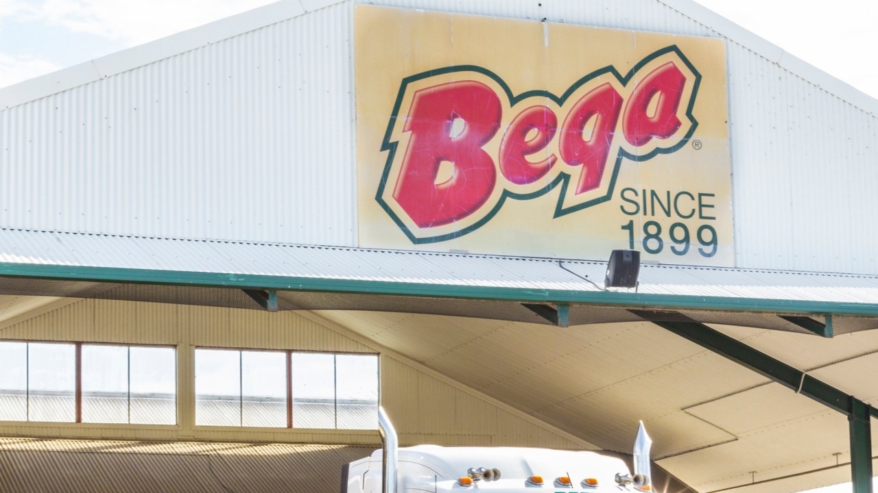 'Devastating': Hundreds of jobs impacted by Bega Cheese's announcement it will shut its Strathmerton, Victoria plant
