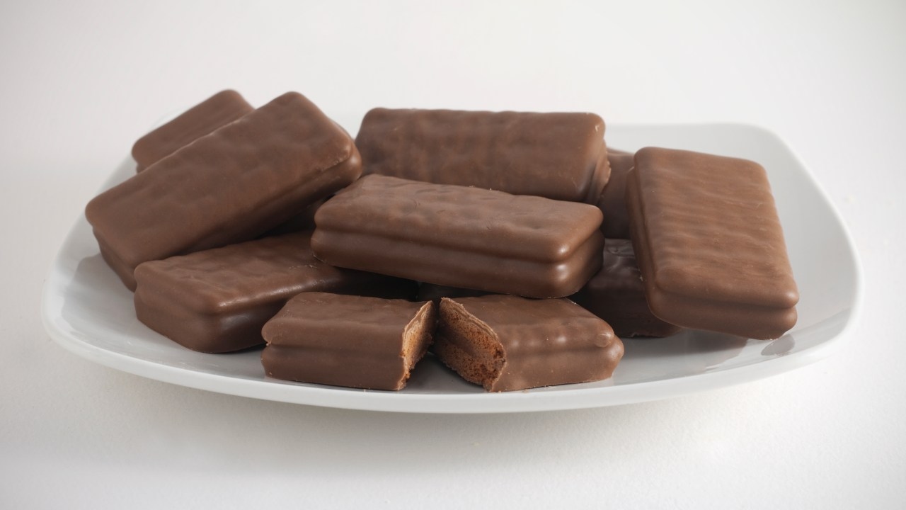 'Shrinkflation:' Social media in uproar after viral post shows truth about TimTams
