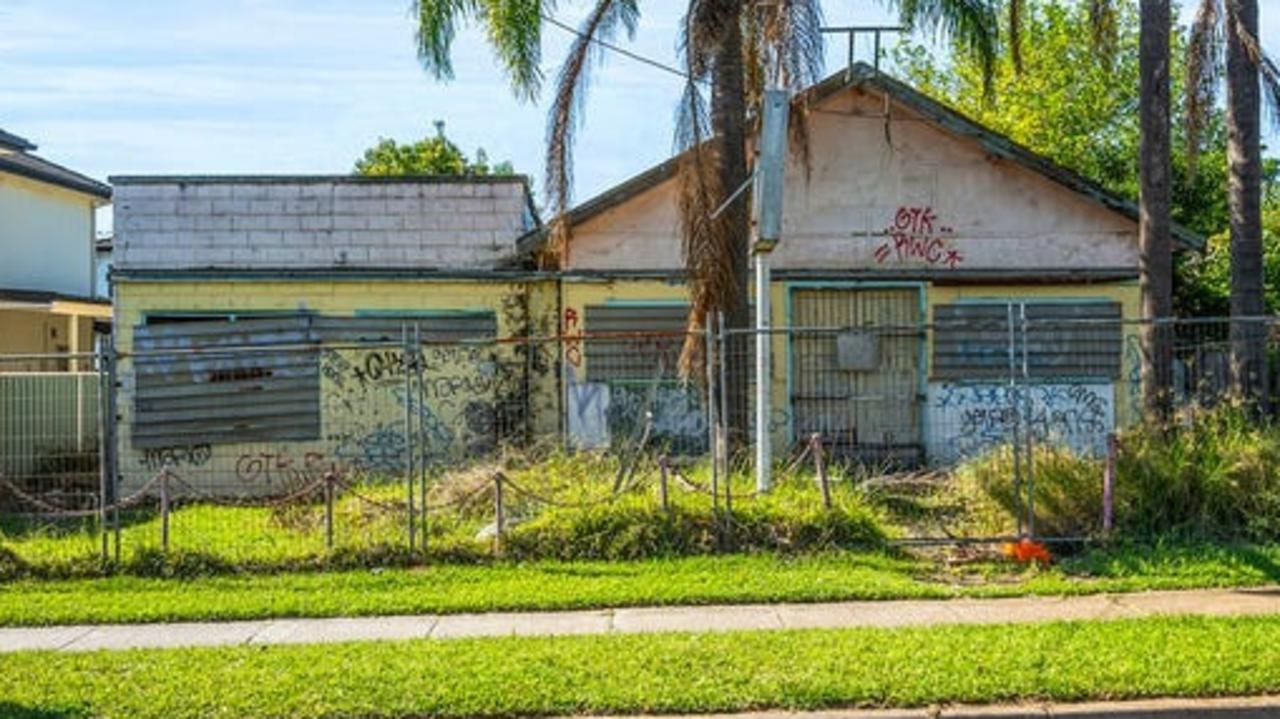 Mount Druitt shop trashed by vandals to get hot auction