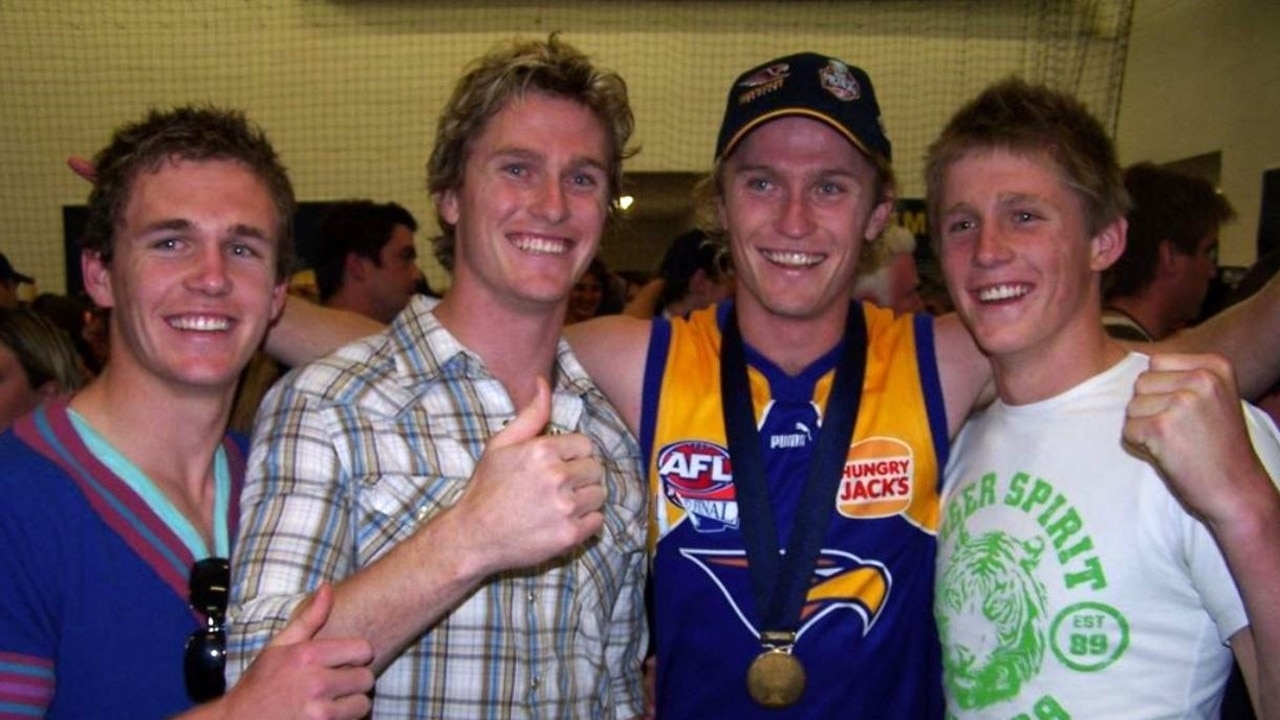 AFL news: Scott Selwood's heartbreaking final act for late brothers Adam and Troy comes to light, Isaac Smith, South Africa's Big Five Marathon