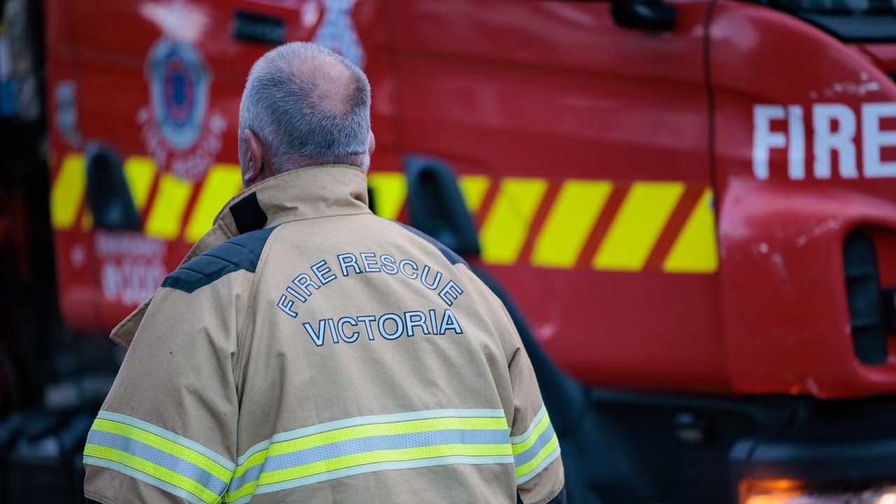 Two people killed in separate house fires in Melbourne's outer southeast