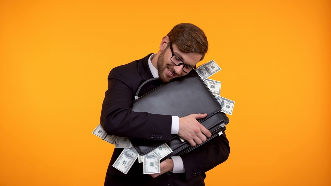 Lunch Wrap: ASX takes profits as GemLife pops on IPO debut, Santa Fe surges 300pc