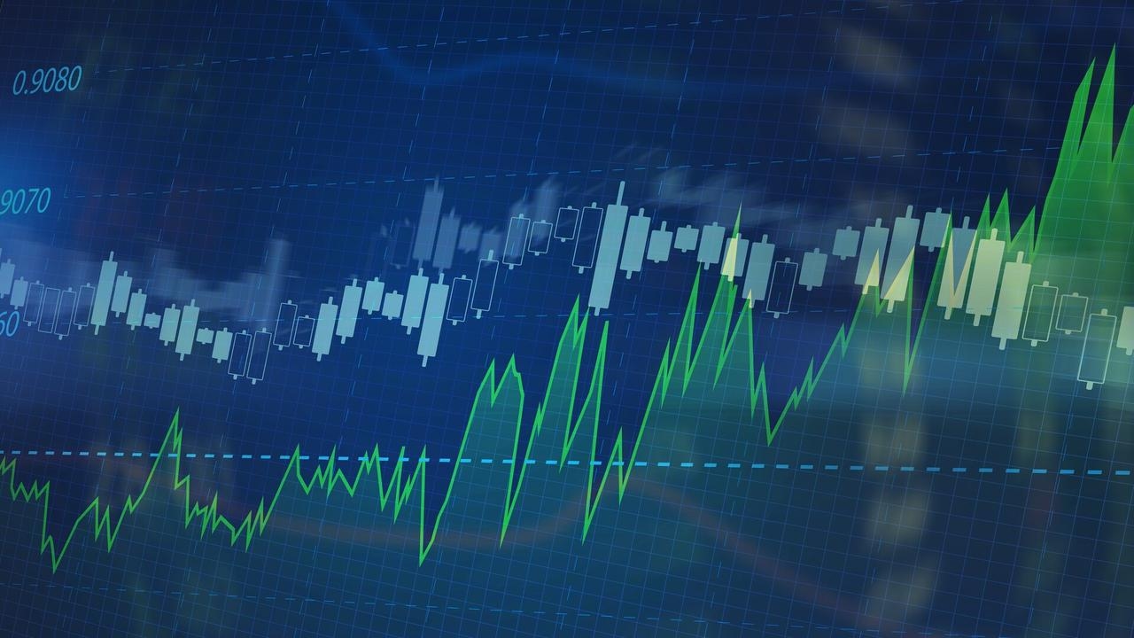 ASX 200: Banks and energy stocks thrive while tech companies slump