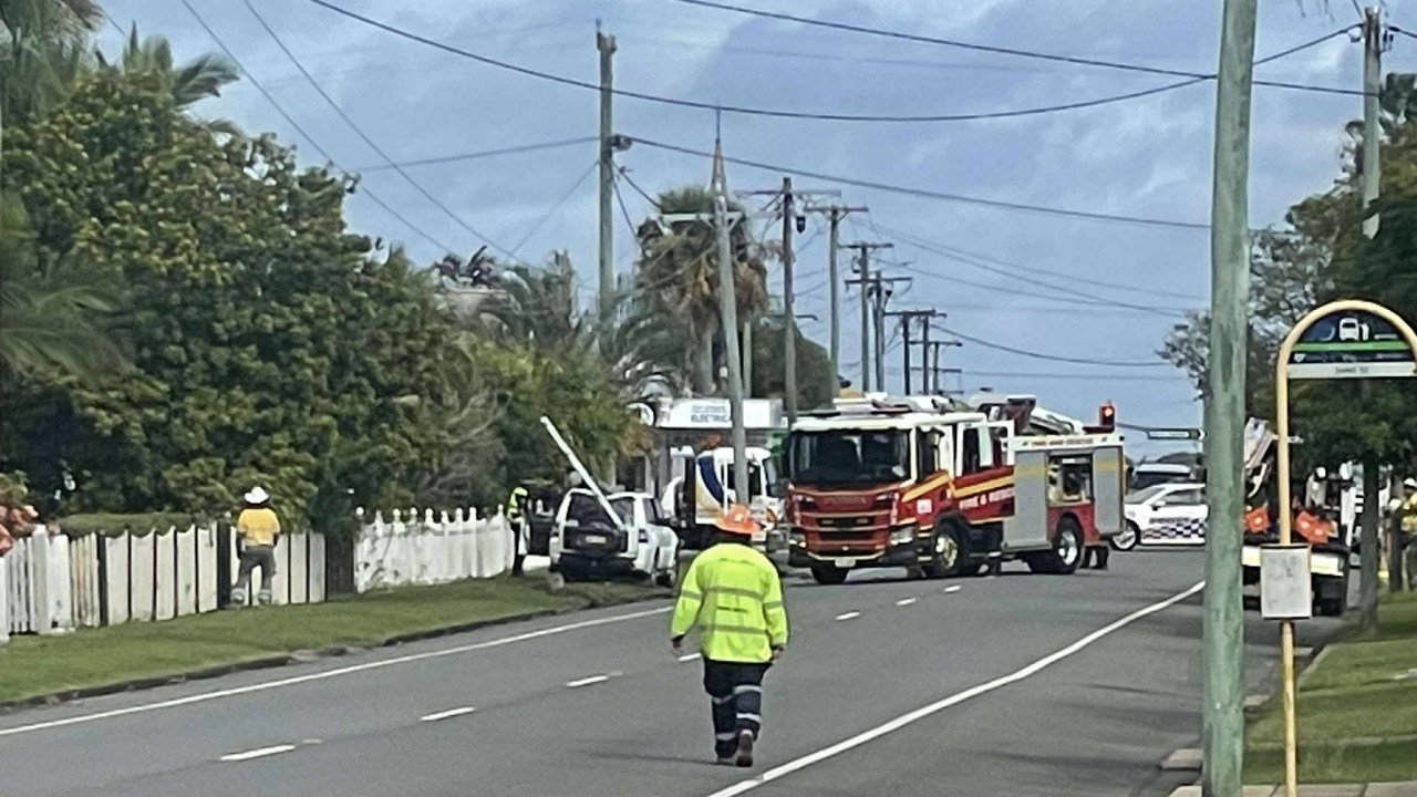 Man dies after car slams into telegraph pole, with incident cutting power to a Queensland town