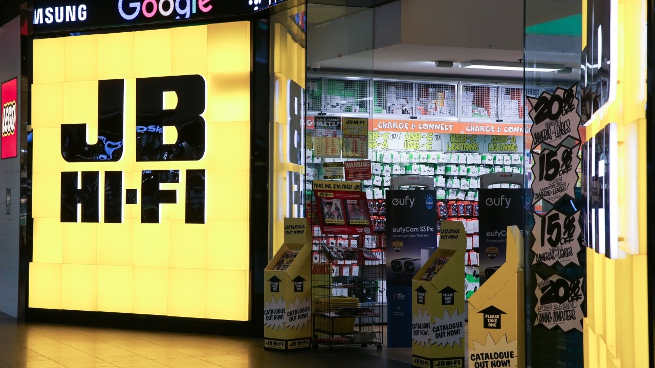 JB Hi-Fi's share price nosedives on Monday after announcing CEO Terry Smart's resignation despite massive profit jump