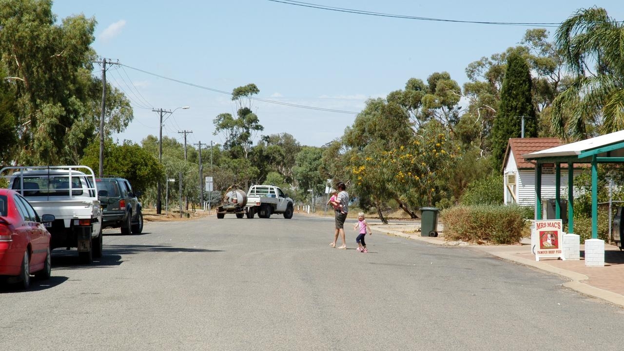 Young woman, 18, found unresponsive in Calingiri property, WA