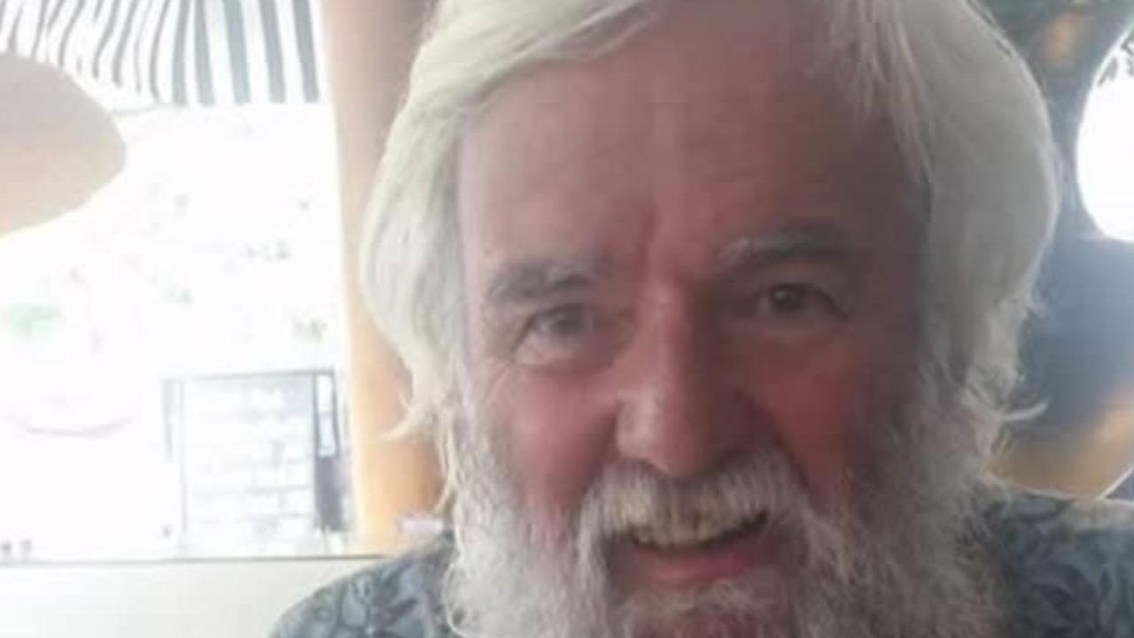 NT Police searching for 76-year-old Victorian Dave Haywood, last seen near Tennant Creek