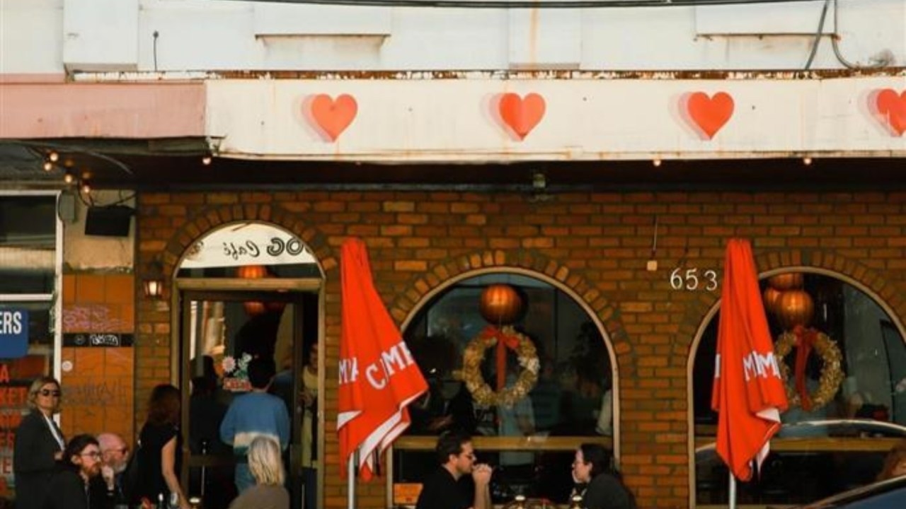 'Long live lasagne': Loyal customers in shock after Melbourne eatery 1800Lasagne enters voluntary administration