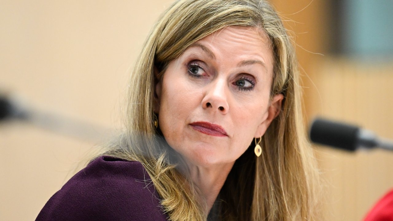 WATCH LIVE: Australia's eSafety Commissioner Julie Inman Grant fronts National Press Club as social media ban for under-16s looms
