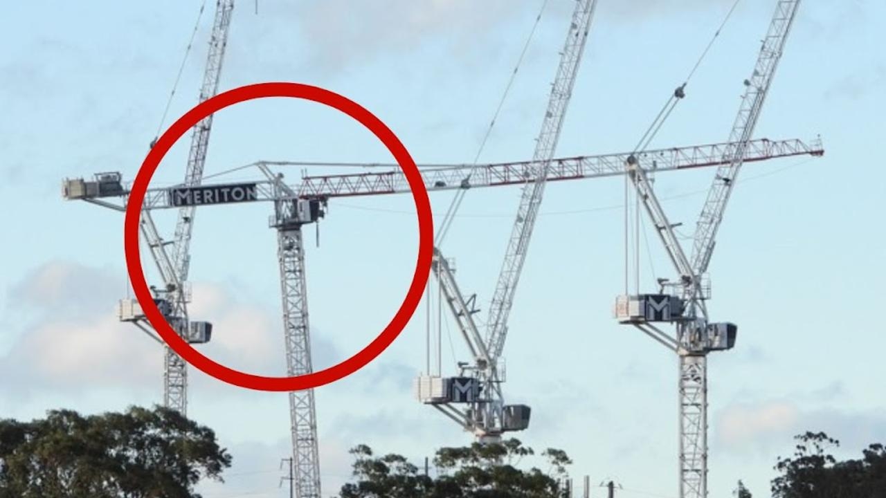North Sydney's Pennant Hills Rd closed between Marsden and Jenkins Rds due to risk of crane tipping