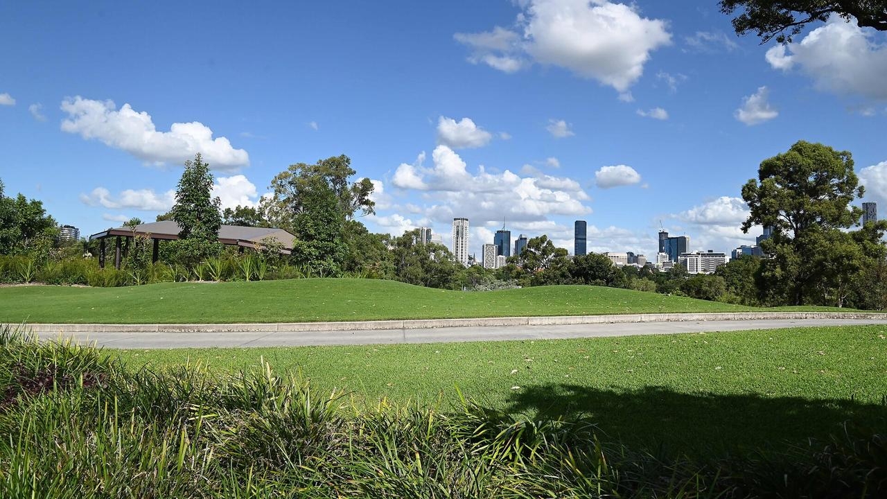 ‘Rolled gold baloney': Outrage over Victoria Park Stadium plan