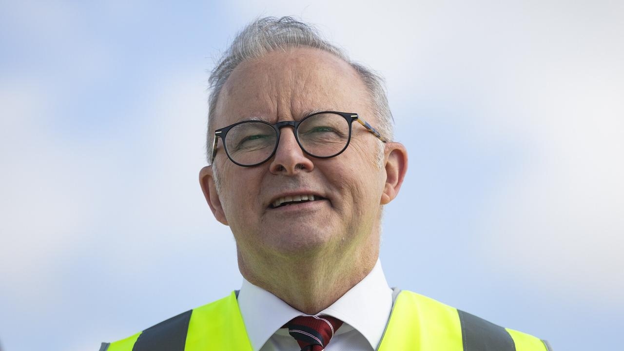 ‘What our economy needs': Labor to approve North West Shelf extension