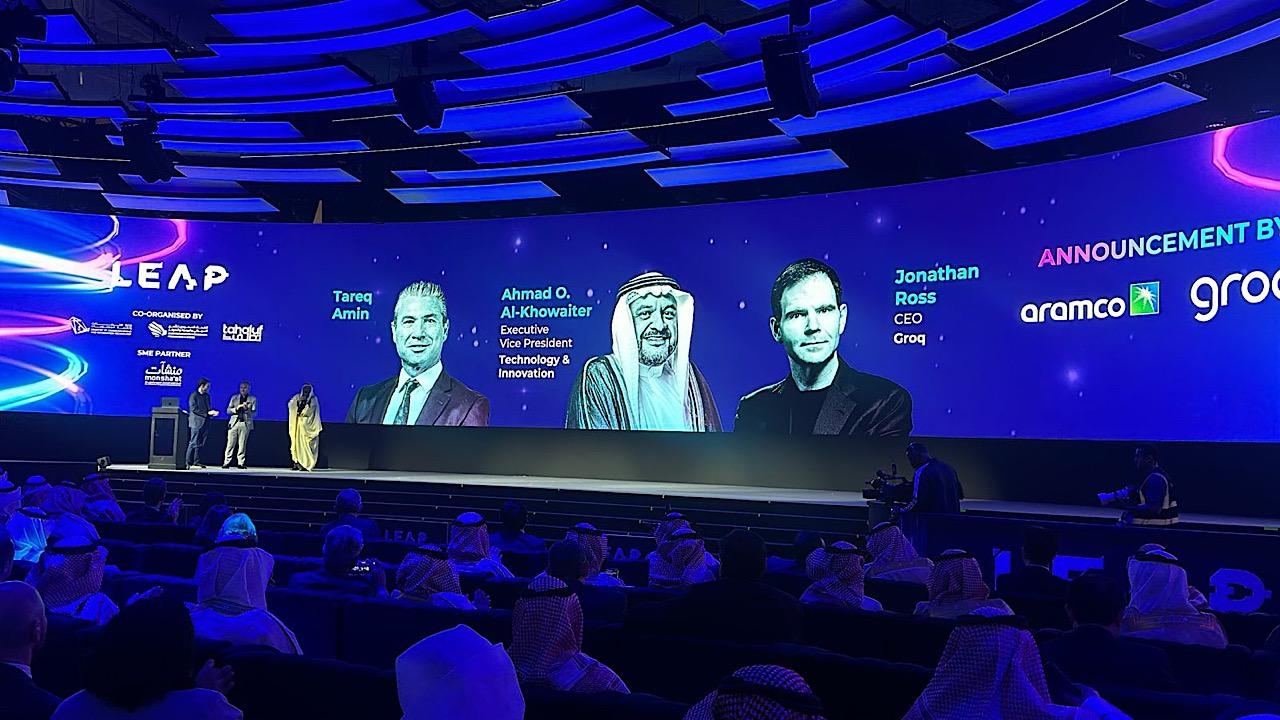 الكشف عن استثمارات عالمية‬⁩ خلال مؤتمر ⁧‫ليب25‬