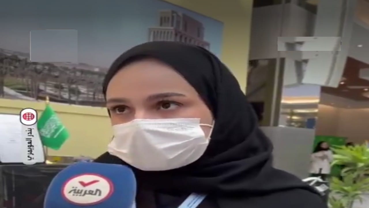'أريام المطرفي' وفريقها ينجحون في تطوير جهاز لتعقيم الكراسي المتحركة وعربات التسوق.. فيديو