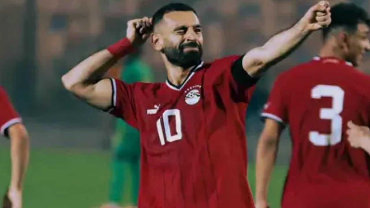 رد فعل محمد صلاح على مؤثرة حاولت التودد له.. فيديو
