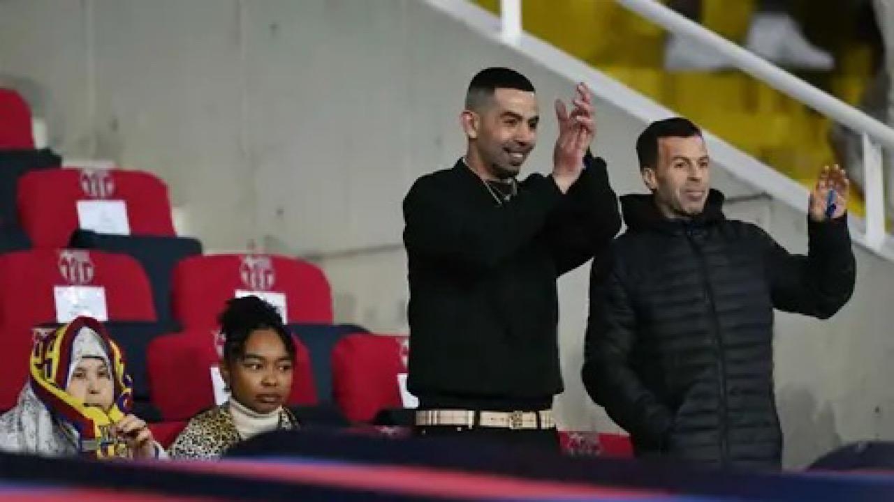 ‎والد لامين يامال يشعل كلاسيكو برشلونة وريال مدريد ..فيديو